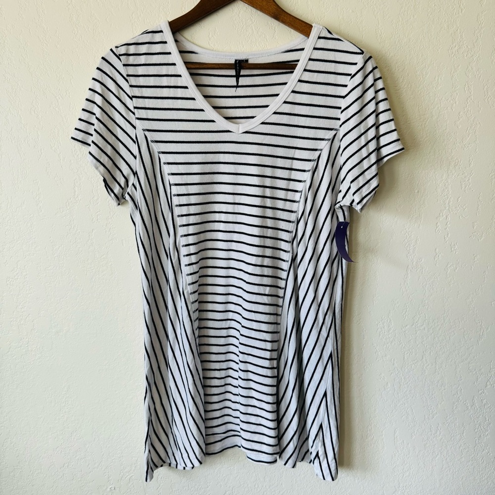 Nine four one | stripe v neck top